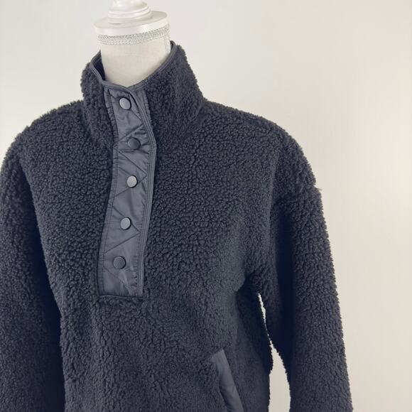 Athleta Cozy Sherpa‎ Snap black sweatshirt - Picture 6 of 9